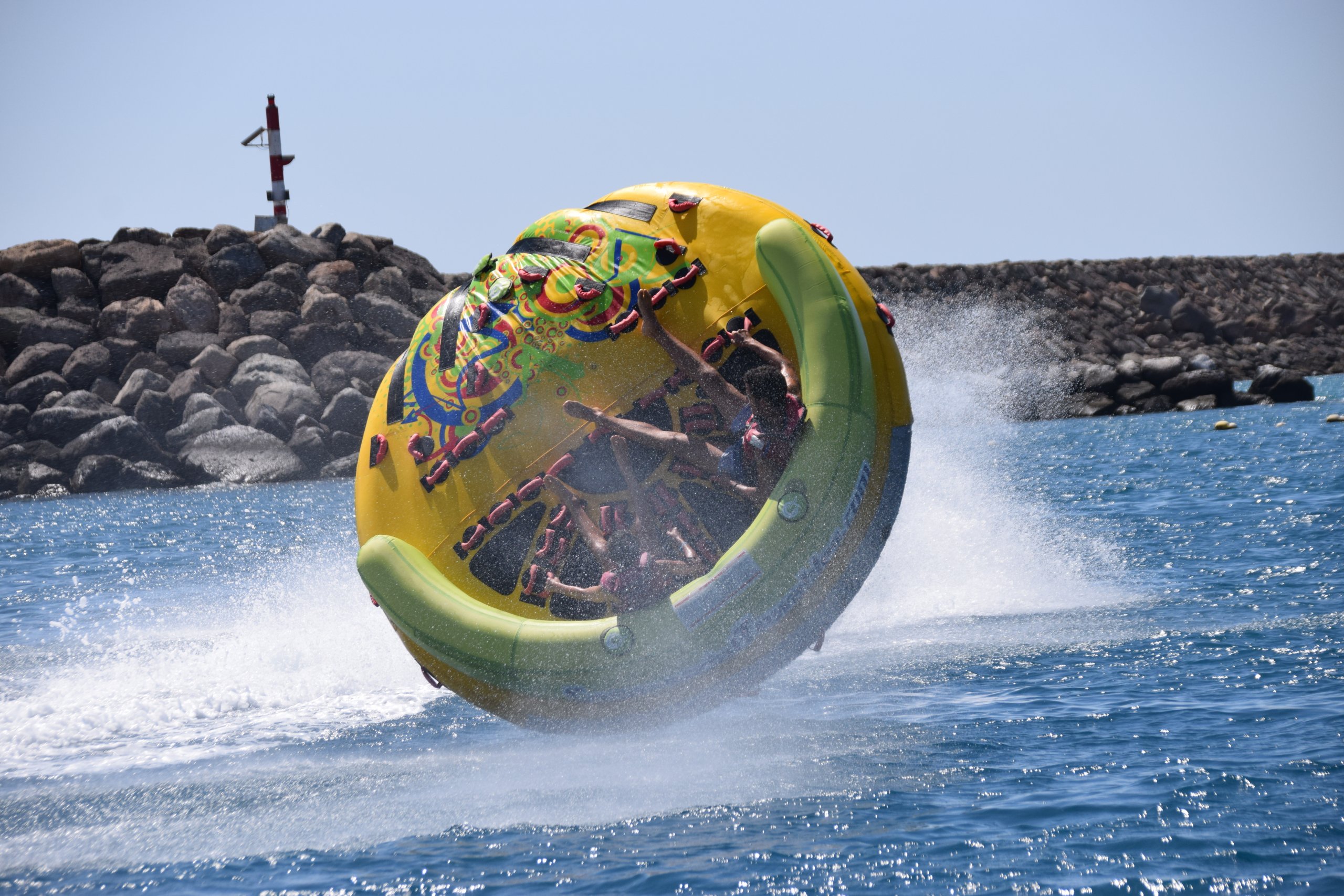 Gekke rit op de bank - Playa del Ingles - LEO - Afbeelding 4